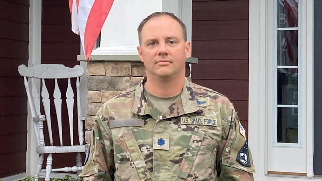 Military personnel with havana syndrome injuries the purple heart debate cbs news